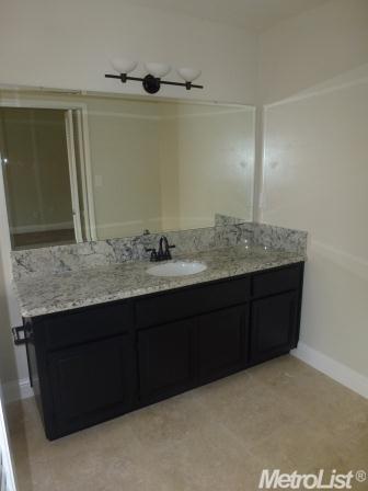 1313 N Pointe Pl, Modesto, CA 95355 photo 12