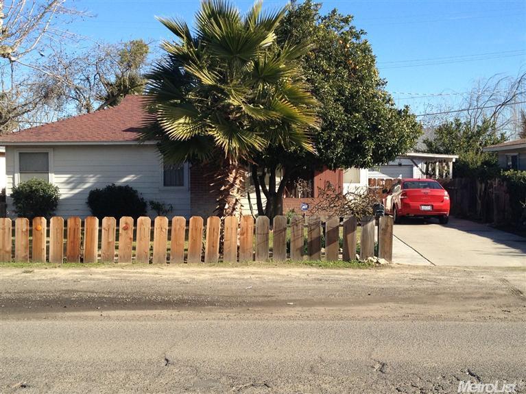 1310 Harris Ave, Modesto, CA 95351 photo 1
