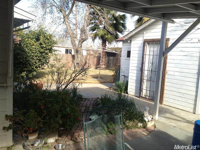 1310 Harris Ave, Modesto, CA 95351 photo 9