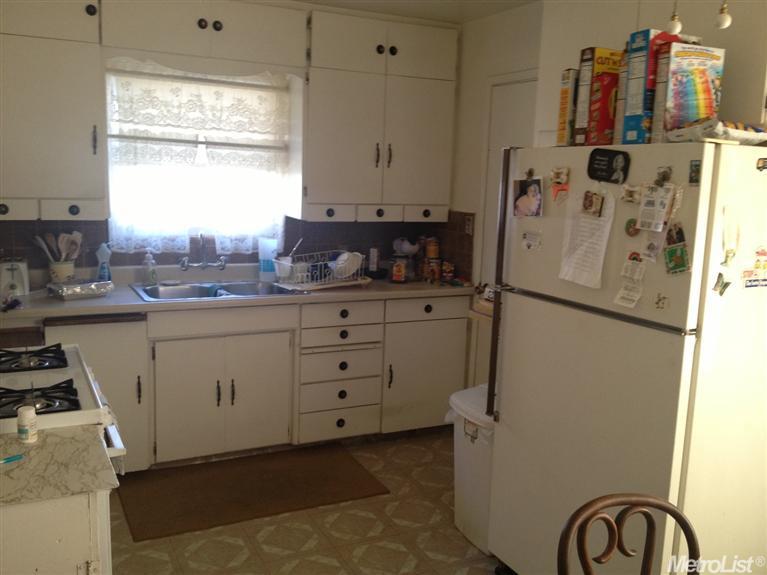 1310 Harris Ave, Modesto, CA 95351 photo 4