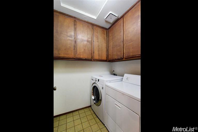 721 Barcelona Aveune, Davis, CA 95616 photo 12