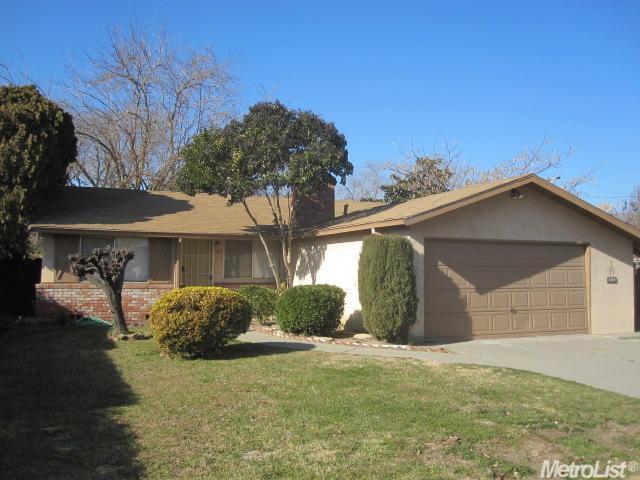 1417 Chester Dr, Tracy, CA 95376 photo 1