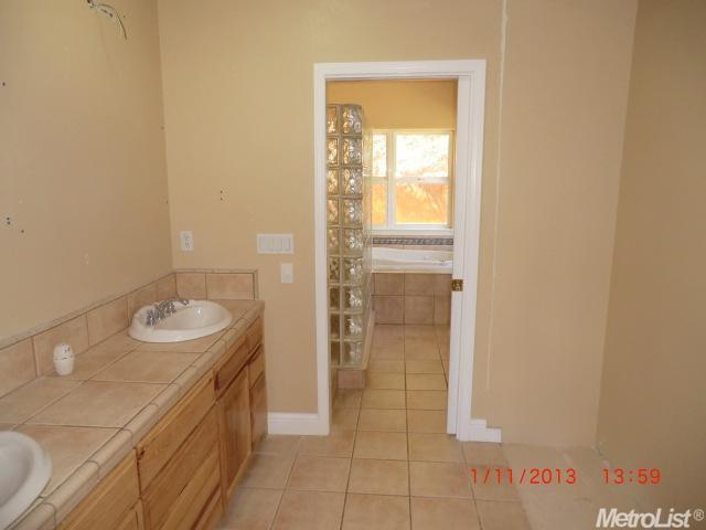 687 Roland Ln, Applegate, CA 95703 photo 11
