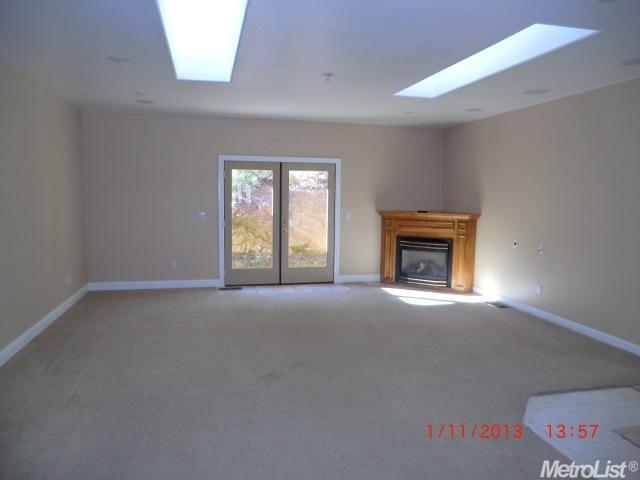 687 Roland Ln, Applegate, CA 95703 photo 6
