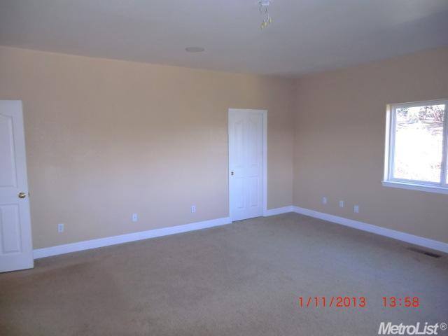 687 Roland Ln, Applegate, CA 95703 photo 9