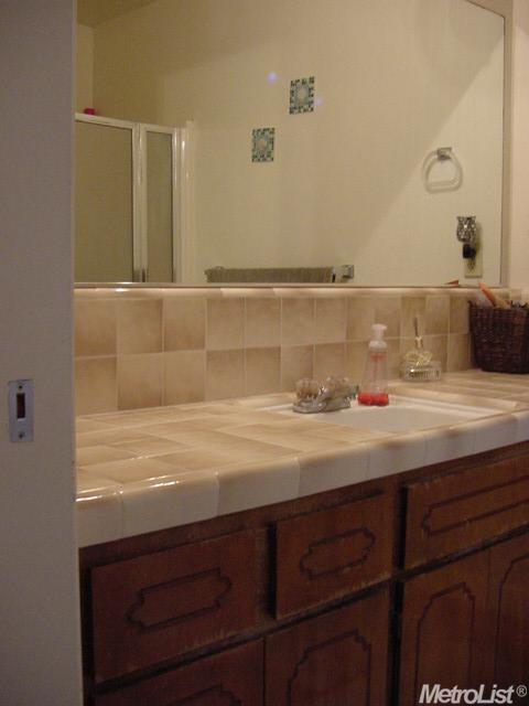 1137 El Vecino Ave, Modesto, CA 95350 photo 13