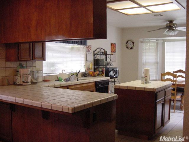 1137 El Vecino Ave, Modesto, CA 95350 photo 7