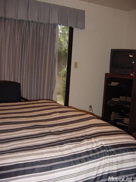 1137 El Vecino Ave, Modesto, CA 95350 photo 15