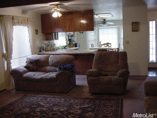 1137 El Vecino Ave, Modesto, CA 95350 photo 5