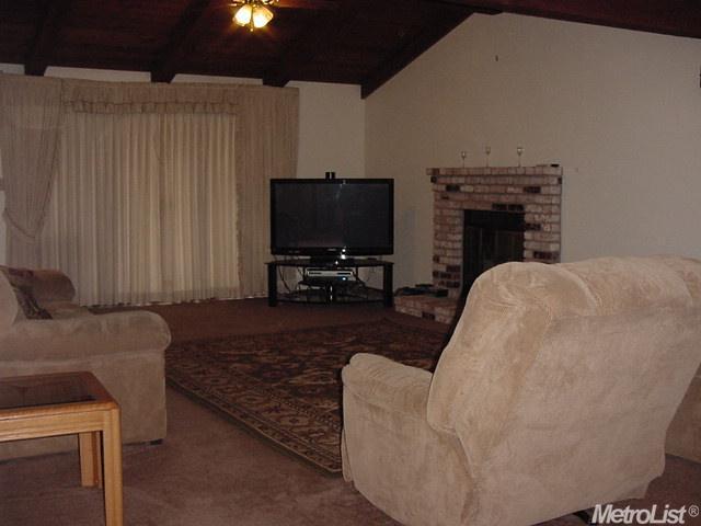 1137 El Vecino Ave, Modesto, CA 95350 photo 4