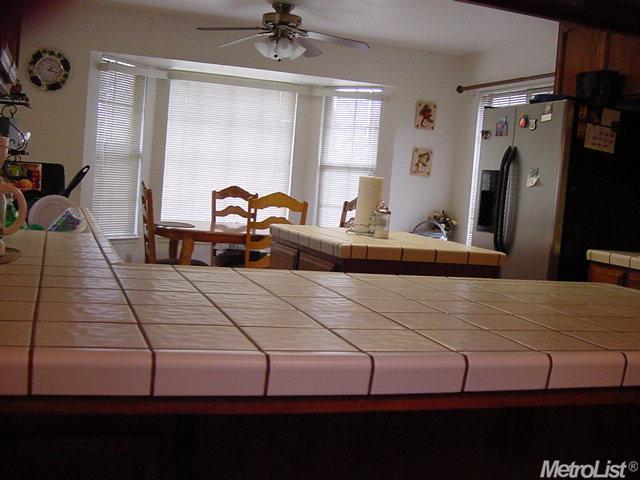 1137 El Vecino Ave, Modesto, CA 95350 photo 6