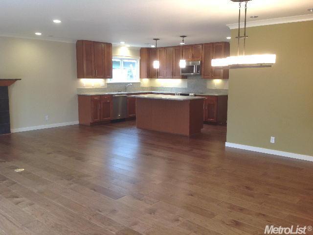 1014 Burr St, Davis, CA 95616 photo 3