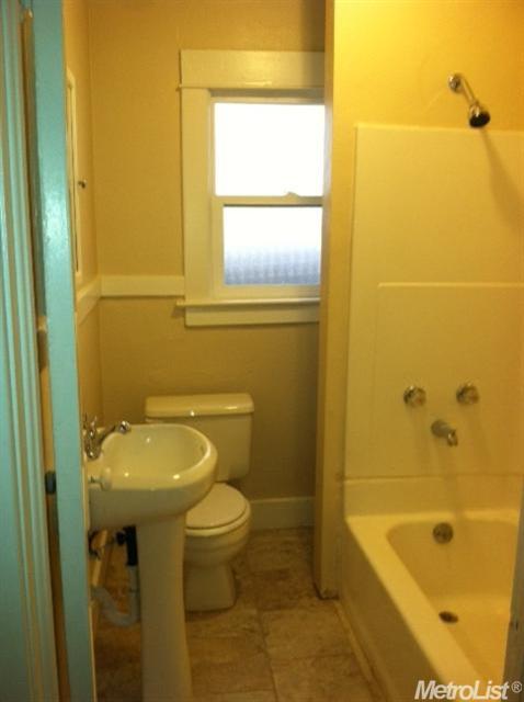 402 High St, Modesto, CA 95354 photo 5