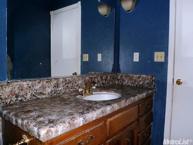 3204 E Orangeburg Ave, Modesto, CA 95355 photo 15