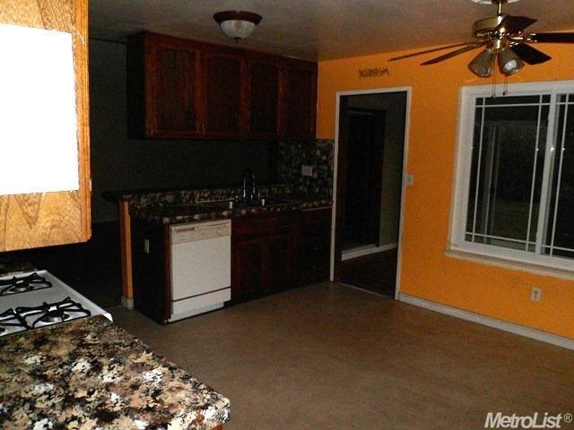 3204 E Orangeburg Ave, Modesto, CA 95355 photo 10