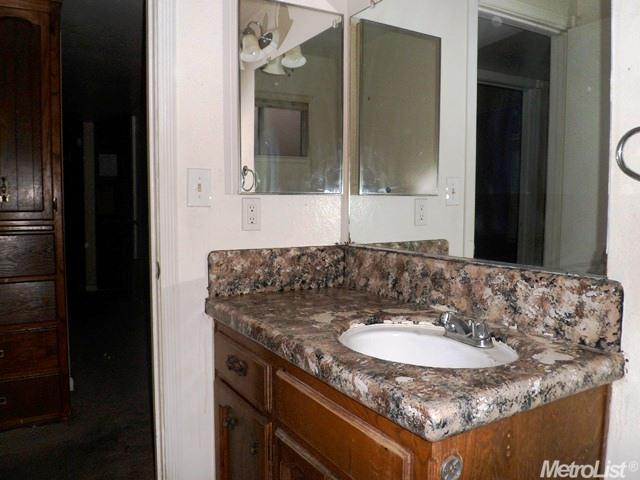3204 E Orangeburg Ave, Modesto, CA 95355 photo 13