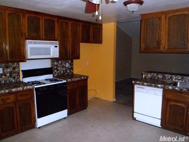 3204 E Orangeburg Ave, Modesto, CA 95355 photo 3