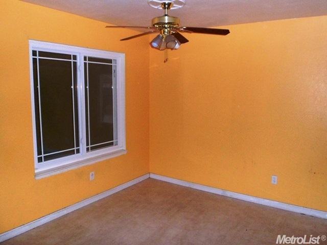 3204 E Orangeburg Ave, Modesto, CA 95355 photo 9