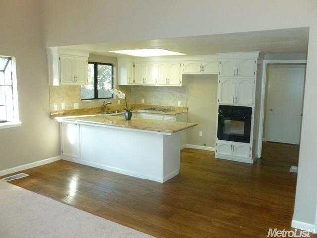 433 Clowe Ct, Lodi, CA 95242 photo 2