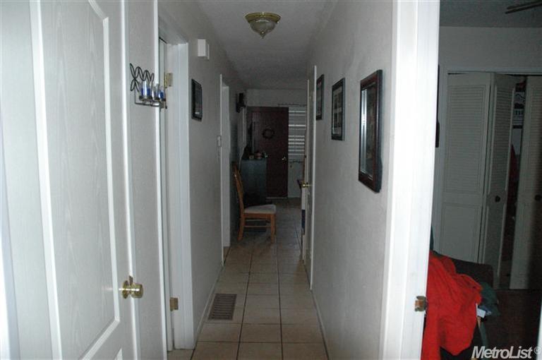 121 Arbor Ct, Lodi, CA 95240 photo 11