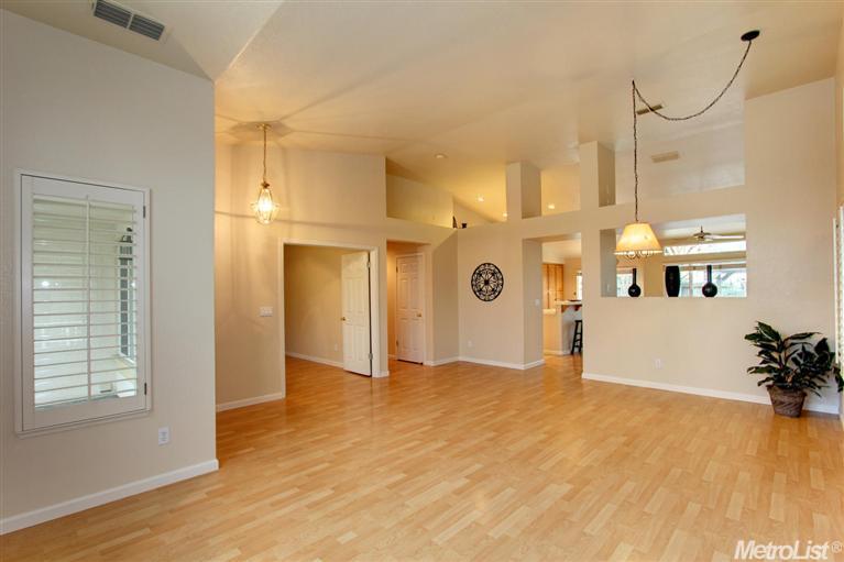 1633 Eligio Ln, Davis, CA 95618 photo 6