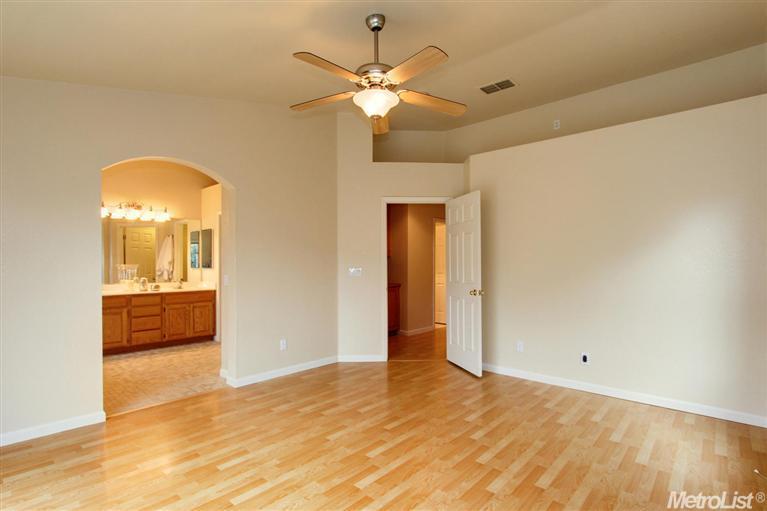 1633 Eligio Ln, Davis, CA 95618 photo 14