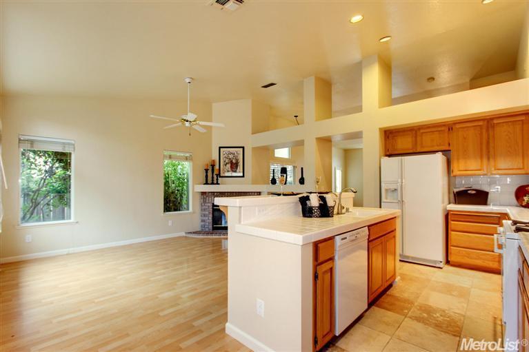 1633 Eligio Ln, Davis, CA 95618 photo 10