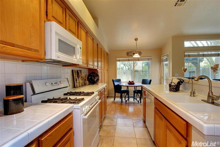 1633 Eligio Ln, Davis, CA 95618 photo 11