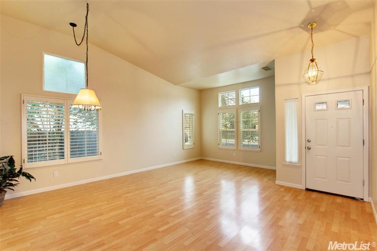 1633 Eligio Ln, Davis, CA 95618 photo 4