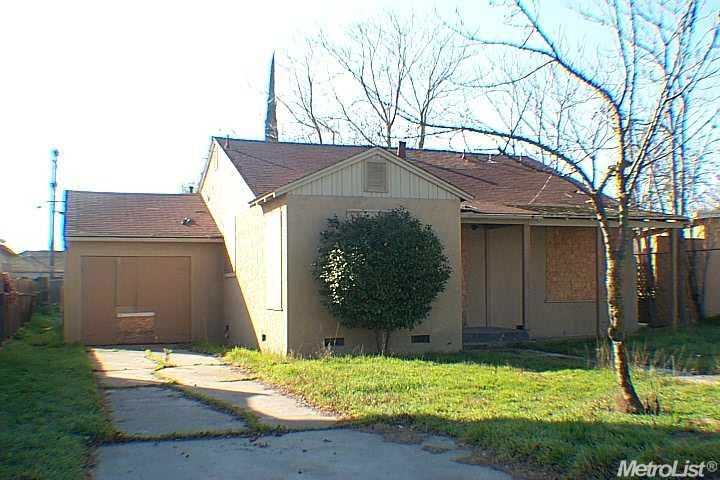 443 Pine St, Modesto, CA 95351 photo 1