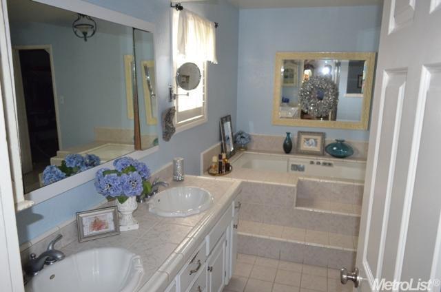 11589 N Vincent Rd, Turlock, CA 95380 photo 16