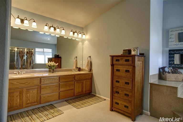 2501 Van Hoeks Cir, Modesto, CA 95356 photo 19