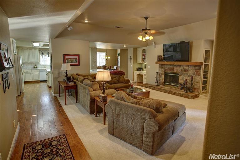2501 Van Hoeks Cir, Modesto, CA 95356 photo 3