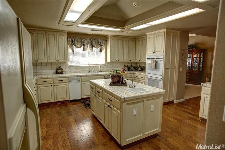 2501 Van Hoeks Cir, Modesto, CA 95356 photo 6