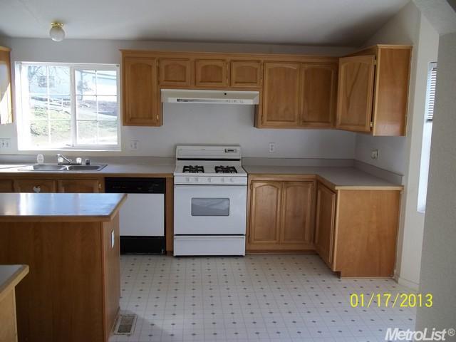5037 Little John Rd, Copperopolis, CA 95228 photo 4