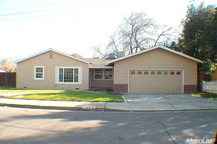 1110 Melrose Ave, Modesto, CA 95350 photo 1