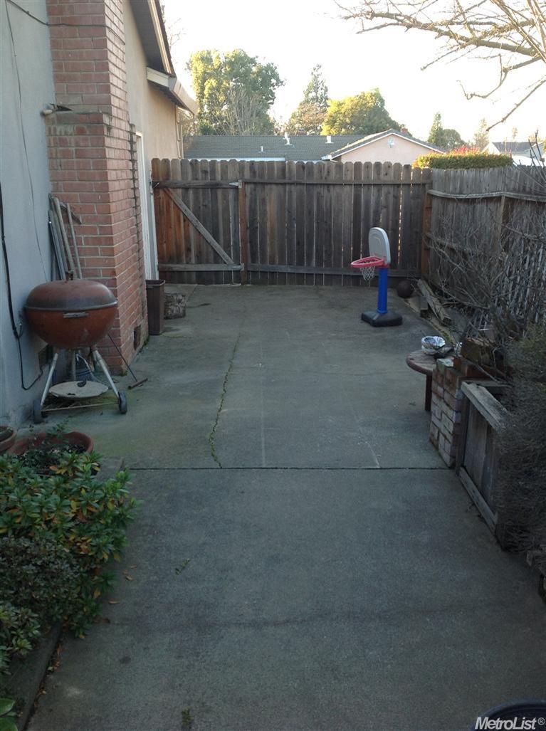 2124 Eric Rd, Carmichael, CA 95608 photo 23