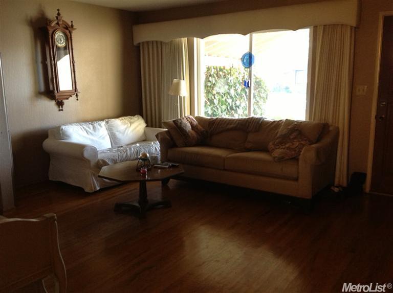 2124 Eric Rd, Carmichael, CA 95608 photo 4