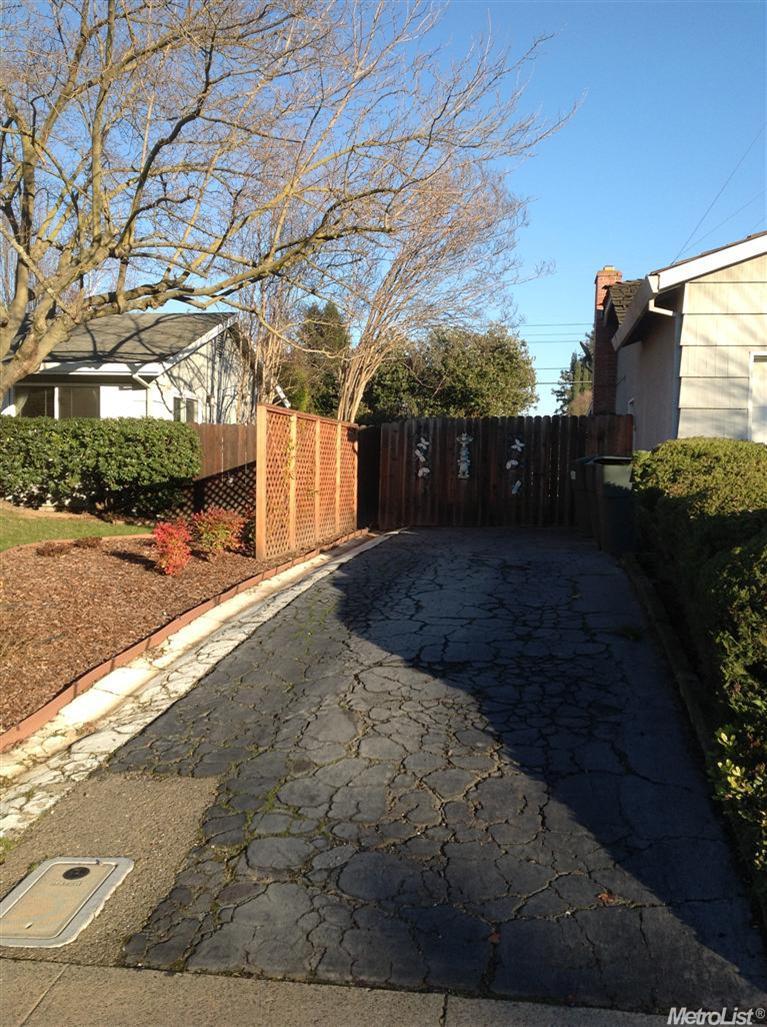 2124 Eric Rd, Carmichael, CA 95608 photo 24