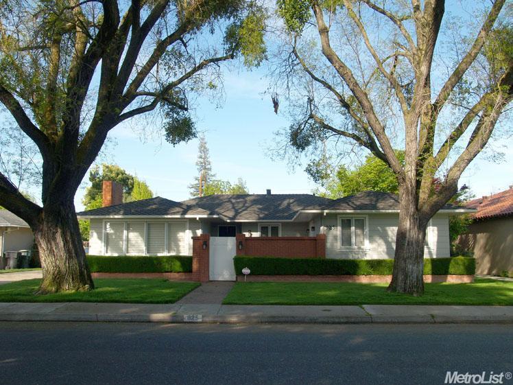 925 Enslen Ave, Modesto, CA 95350 photo 1