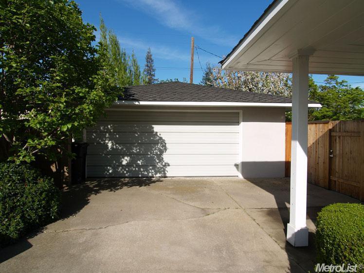 925 Enslen Ave, Modesto, CA 95350 photo 3