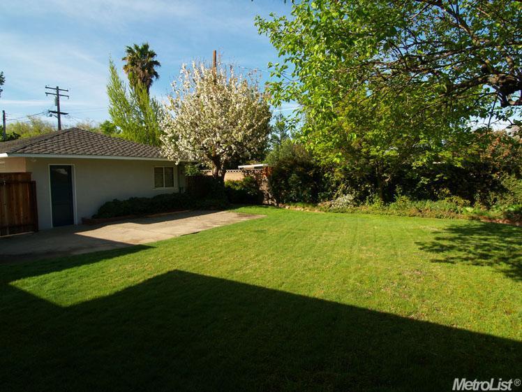 925 Enslen Ave, Modesto, CA 95350 photo 23