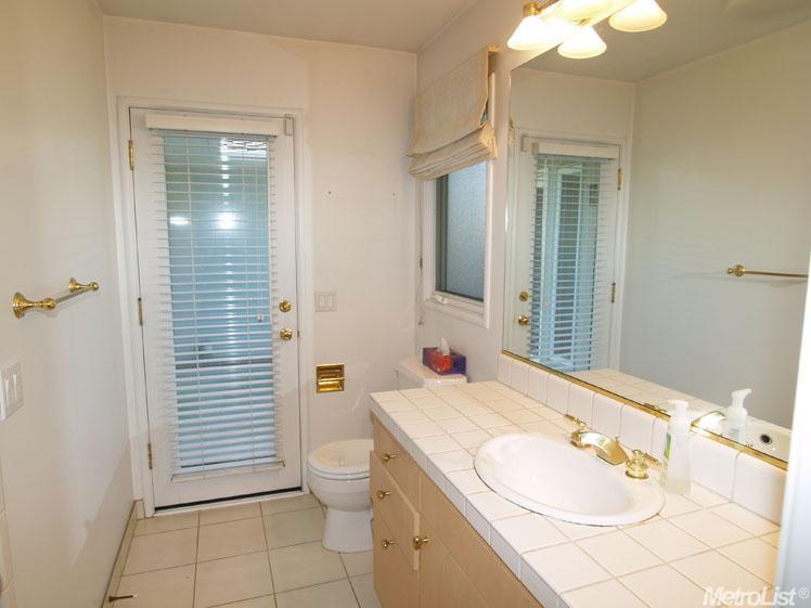 925 Enslen Ave, Modesto, CA 95350 photo 14