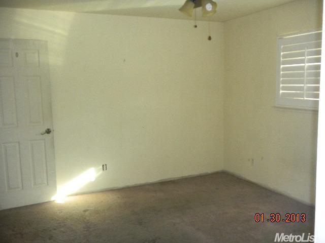 1630 Bay Meadows Dr, Modesto, CA 95350 photo 9