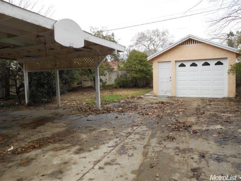 310 Locust St, Modesto, CA 95351 photo 7
