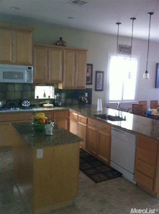 2433 Kiska Dr, Modesto, CA 95355 photo 3