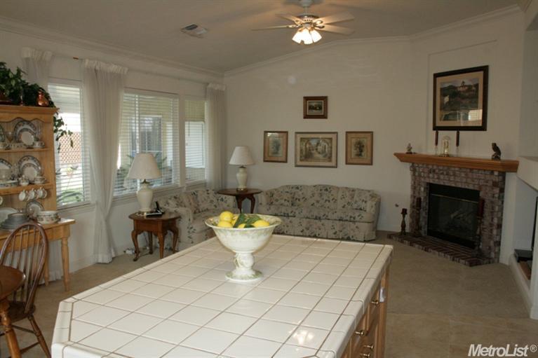 483 Vintage Dr, Turlock, CA 95382 photo 7