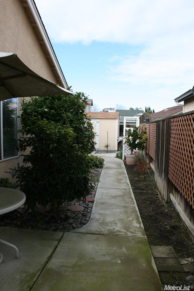 483 Vintage Dr, Turlock, CA 95382 photo 17