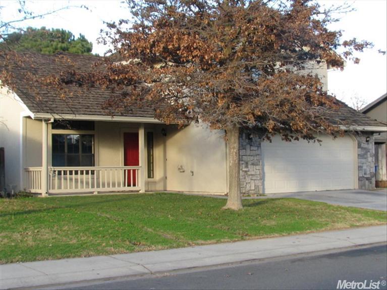 2733 River Creek Dr, Modesto, CA 95351 photo 1