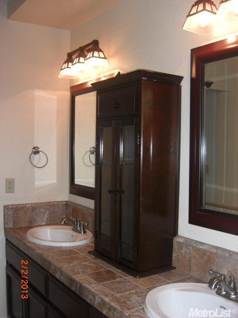 605 Redfield Ave, Modesto, CA 95357 photo 8